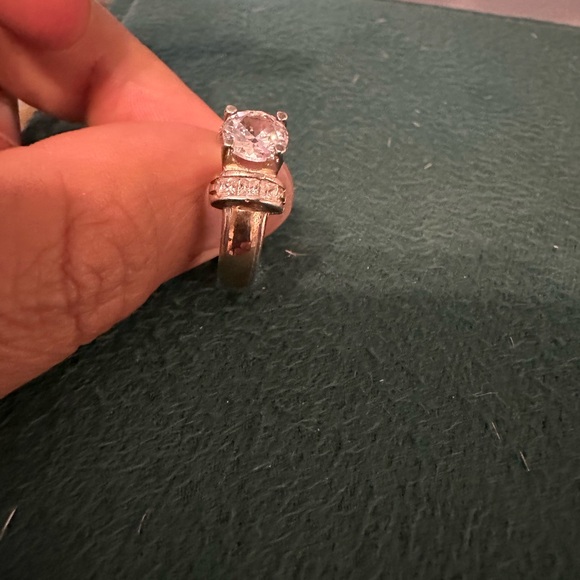 Elegant Silver Ring with Clear Stones